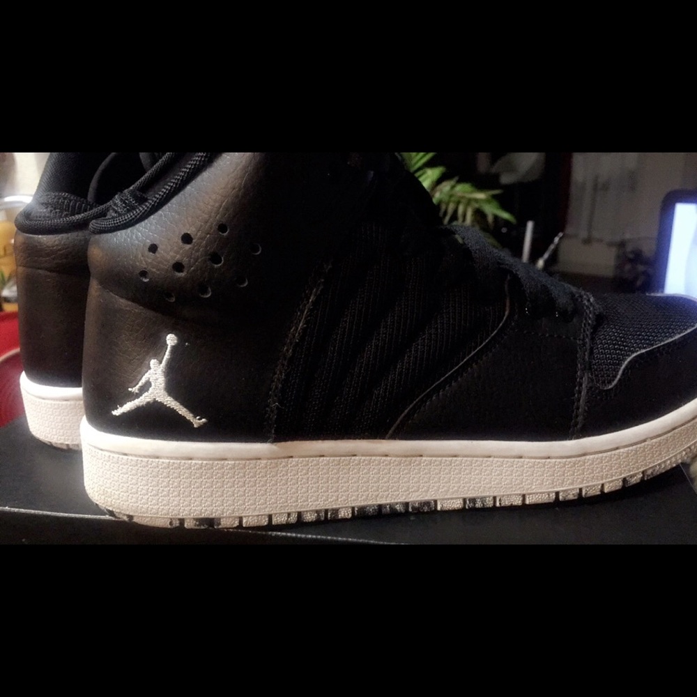 Jordan 1 Flight 4